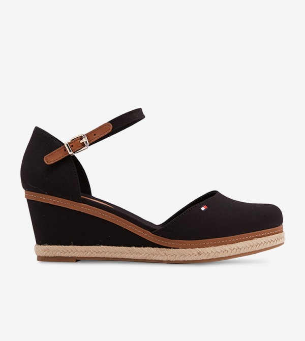 tommy hilfiger iconic basic closed toe wedge