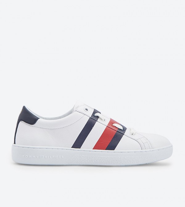 tommy dress shoes