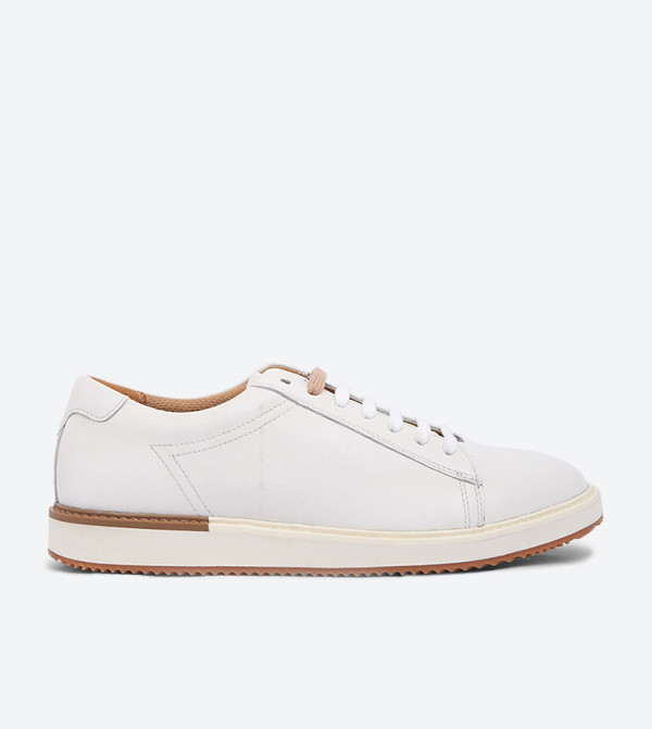 hush puppies white sneakers
