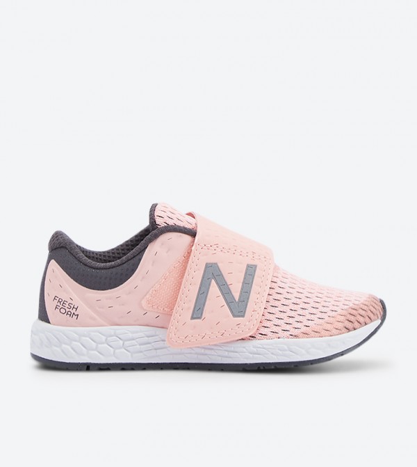 new balance sneakers with velcro straps