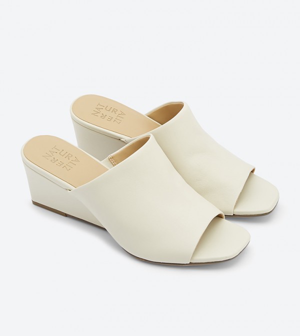 naturalizer zaya wedge