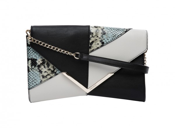nine west clutch purse