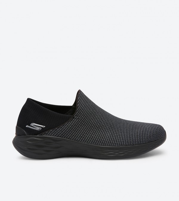Skechers | You Mantra Slip-Ons | 6TH 