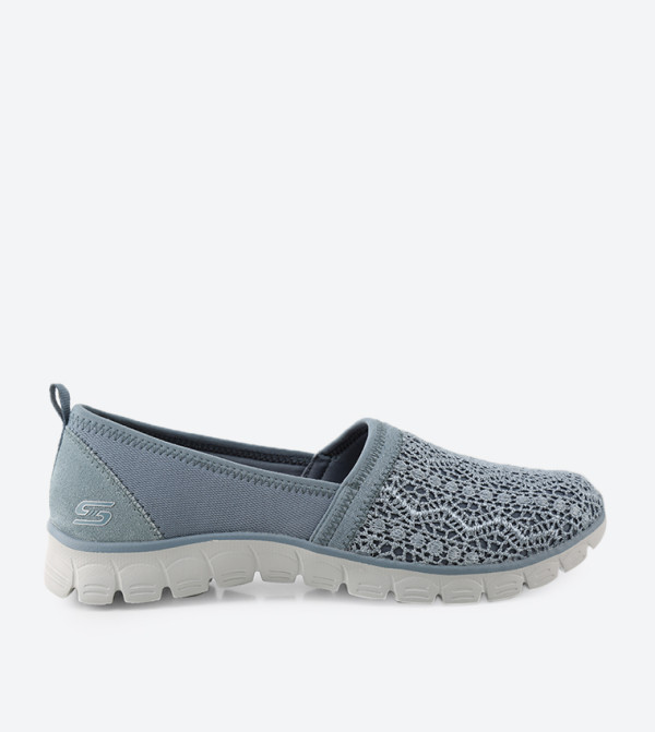 skechers duchess