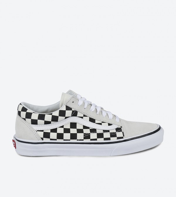 vans old skool black slip ons