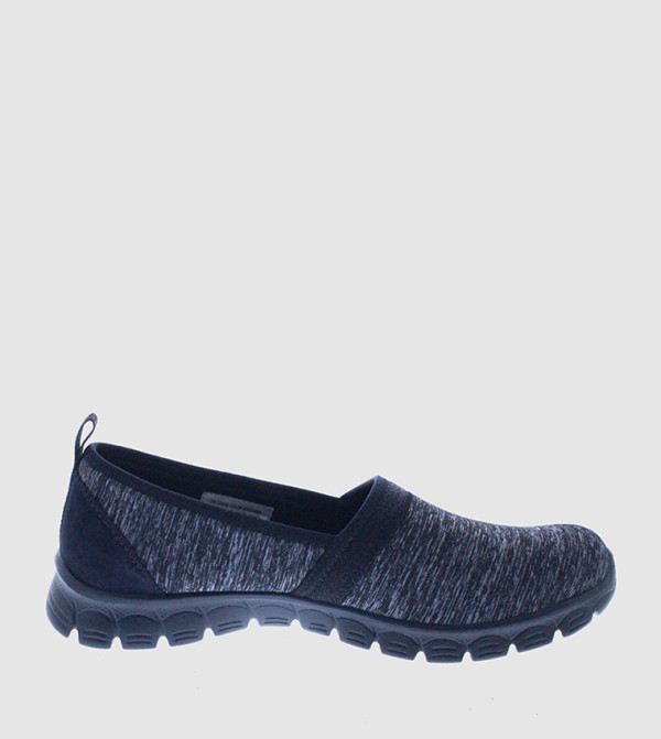 23436 skechers