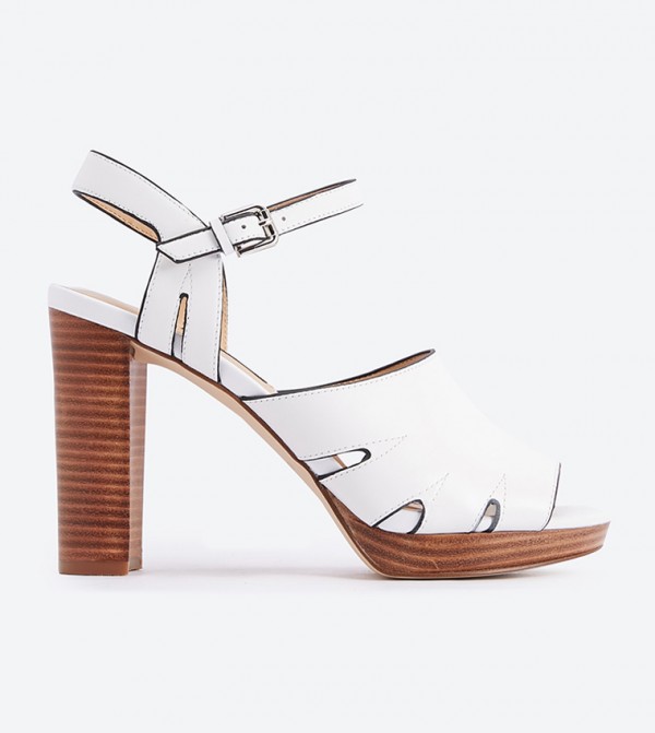 nine west delilah sandals