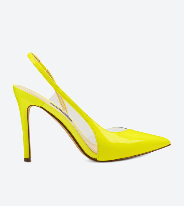 nine west yellow pumps