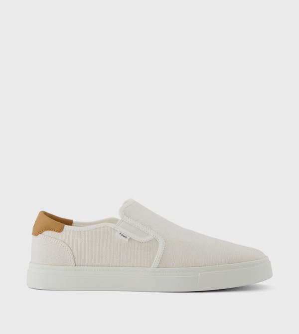 BAJA 2.0 Slip-On Casual Shoes