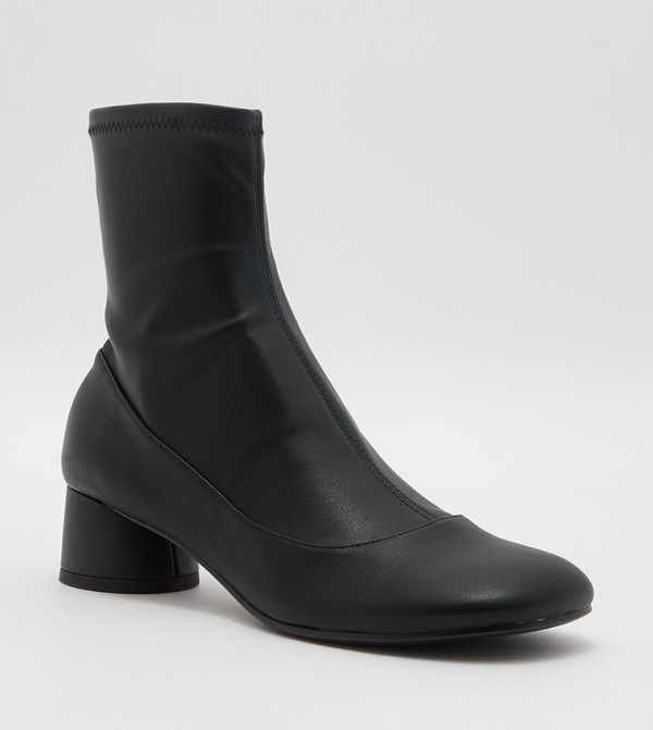 Buy Head Over Heels PPOMMIE Round Toe Ankle Boots In Black