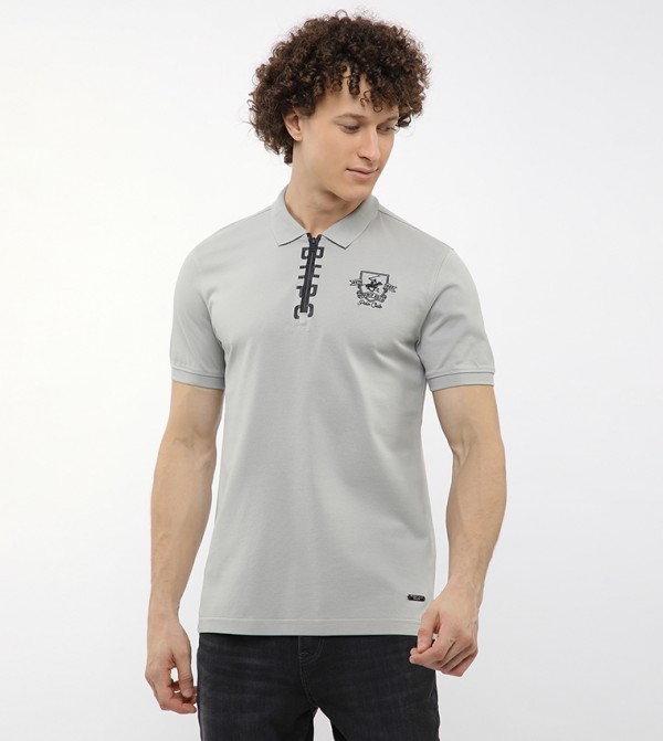 تيشيرت بولو  بطبعة شعار وكم قصير