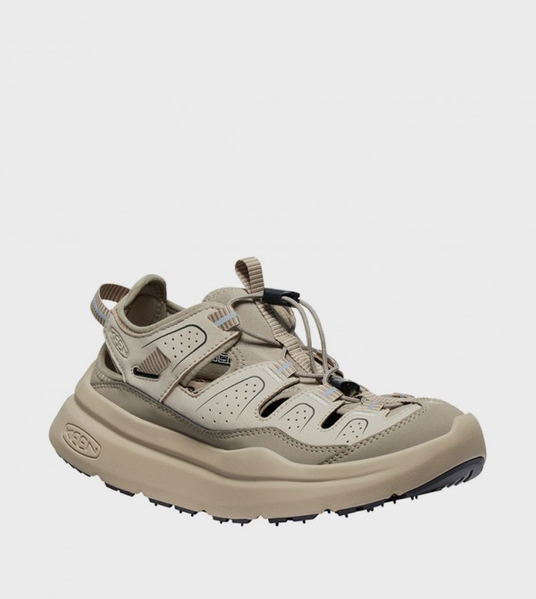 Cut-Out Detail Walking Shoes