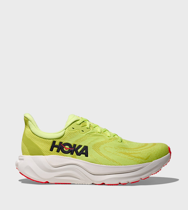 ARAHI 8 Textured Running Shoes