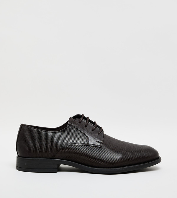 Textured Leather Lace-Up Formal Shoes