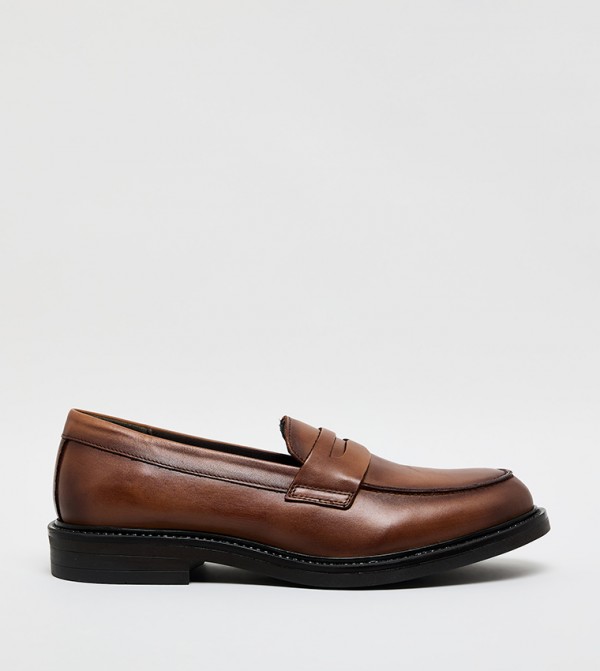 Solid Round Toe Loafers