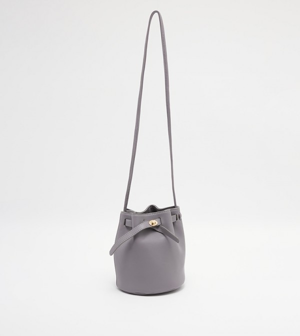 Solid Bucket Bag