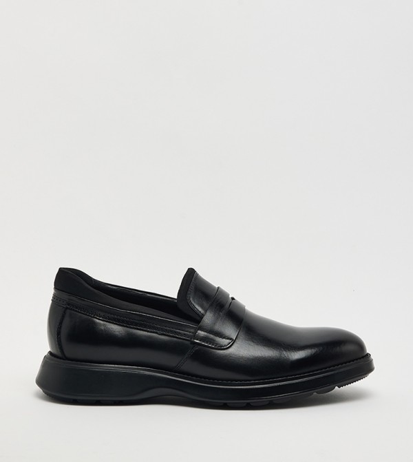 SUHI Solid Slip-On Formal Shoes