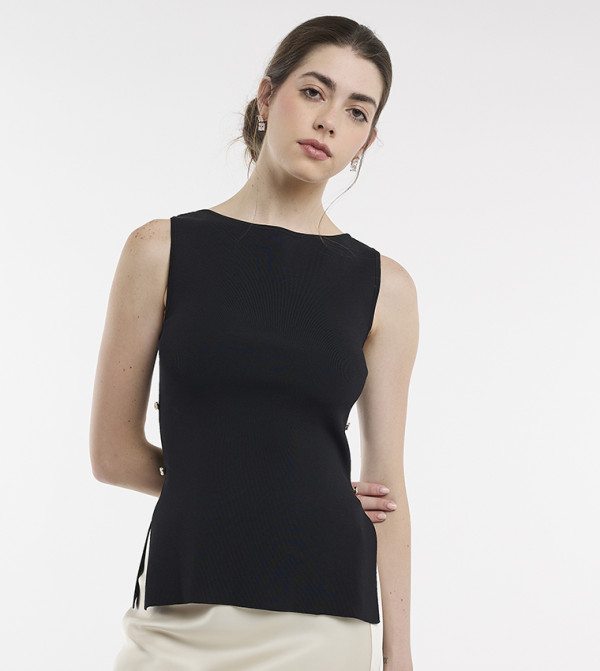 Button Detail Crew Neck Sleeveless Top