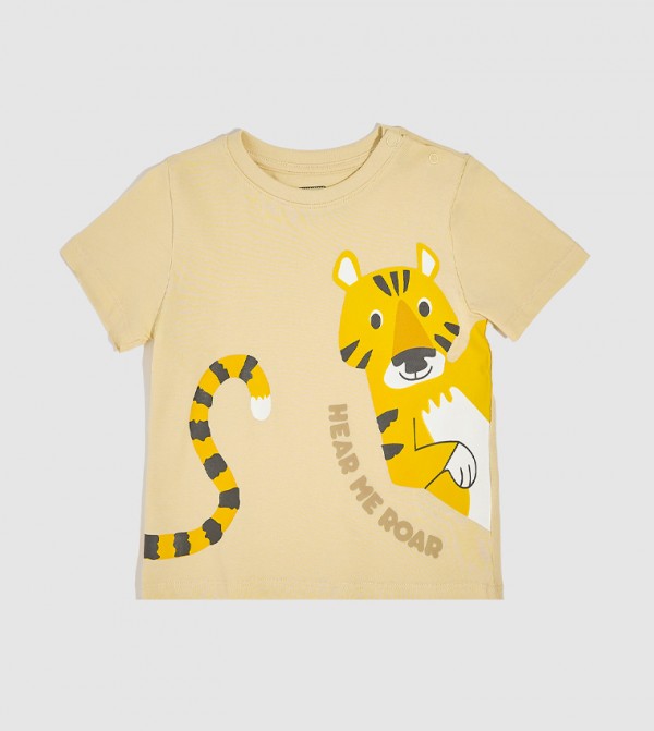 Graphic Print T-Shirt with Crew Neck and Short Sleeves