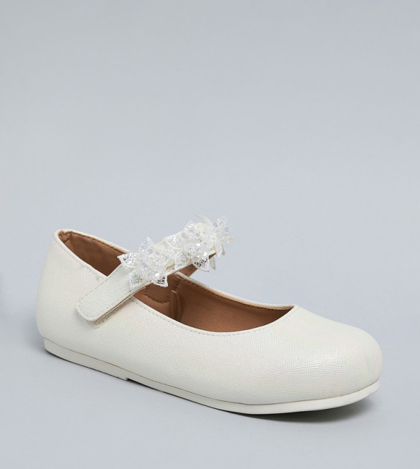 Appliqued Mary Jane Shoes