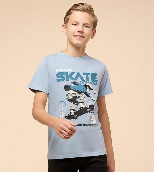 تيشيرت كم قصير بقبة مستديرة وطبعة