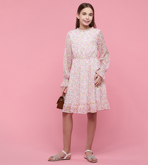 فستان واسع كم باف بقبة مستديرة بطبعة الورود 