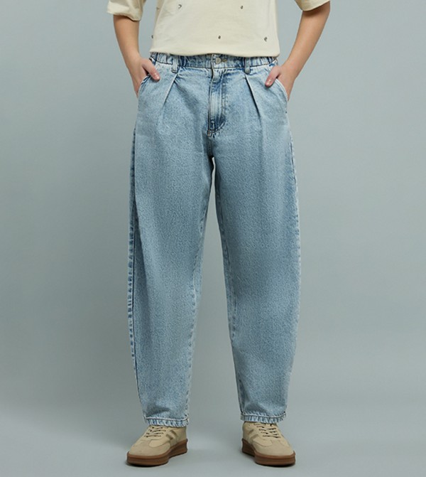 Washed Barrel Fit Jeans with Button Closure