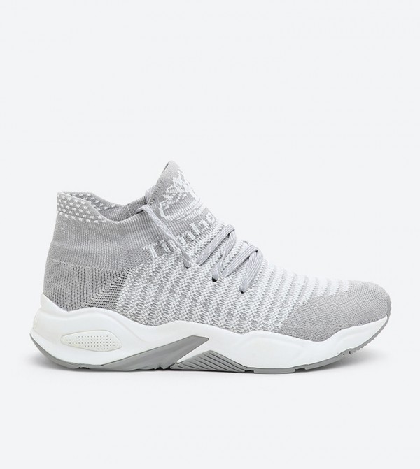 delphiville leather sneaker