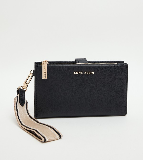 Textured Zippered Wallet