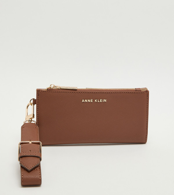 Textured Zippered Wallet