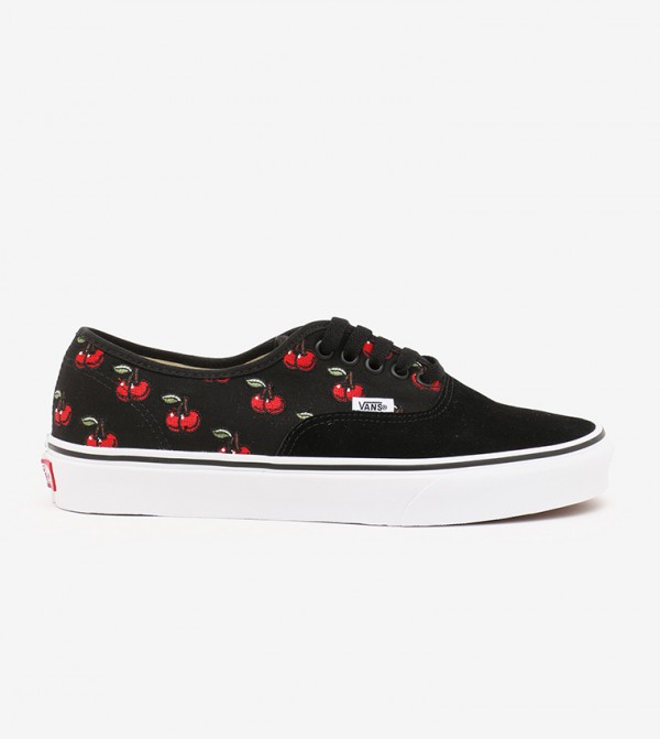 black vans 6