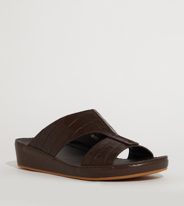 HASSAN Textured Arabic Sandals