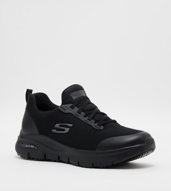 حذاء سليب أون