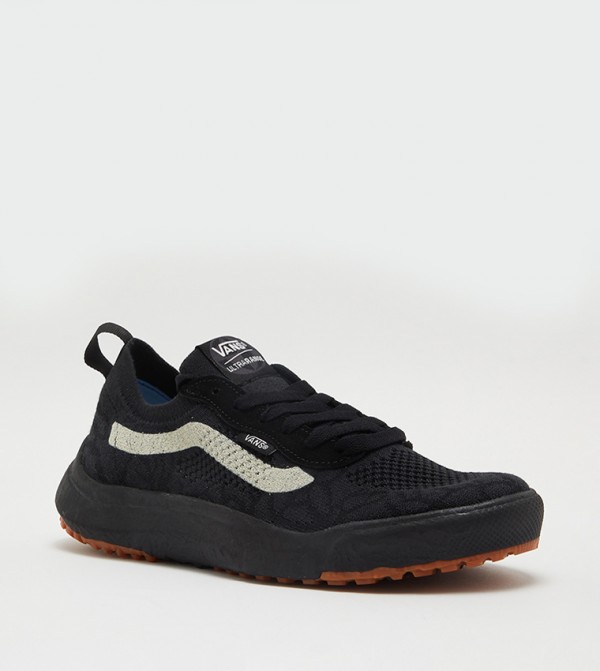 UA Ultra Range VR3 Mid Top Sneakers