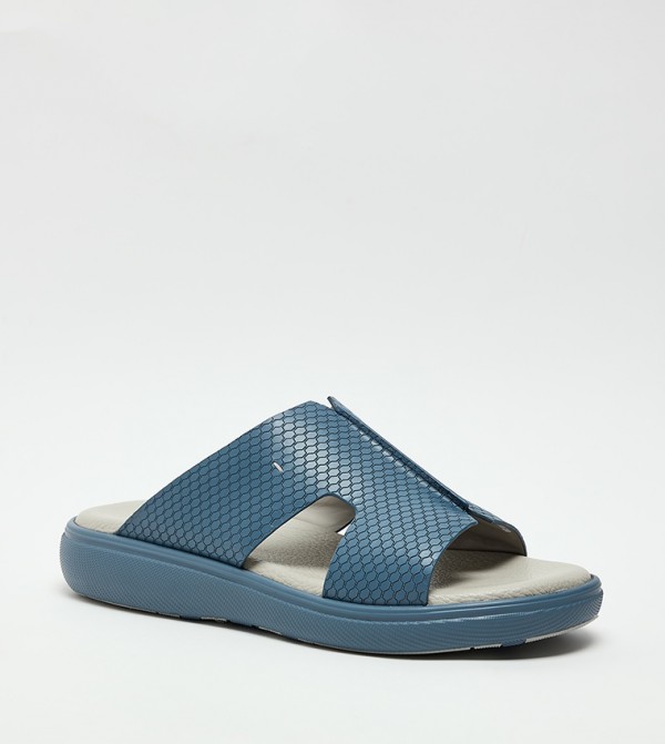 Textured Arabic Sandals
