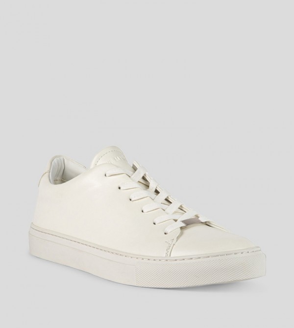 CAMRON Lace-Up Sneakers
