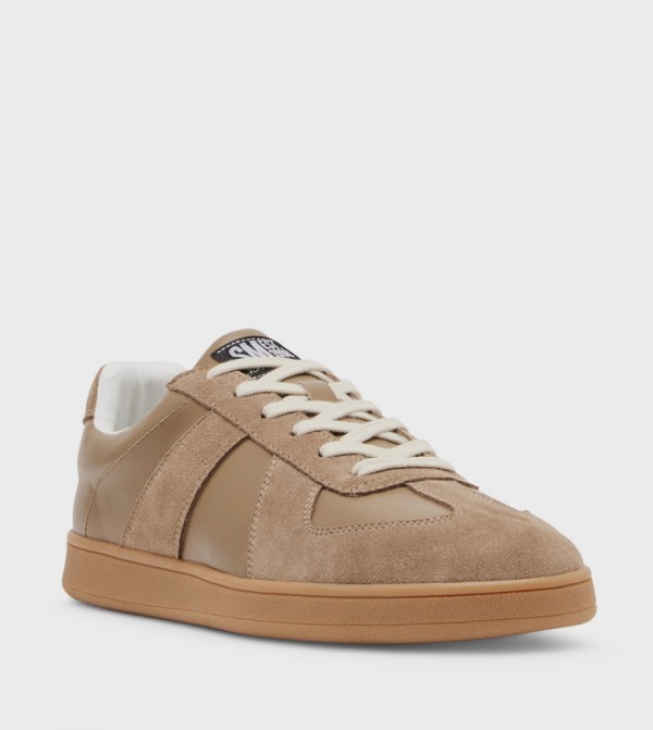 WALTOR Lace-Up Sneakers