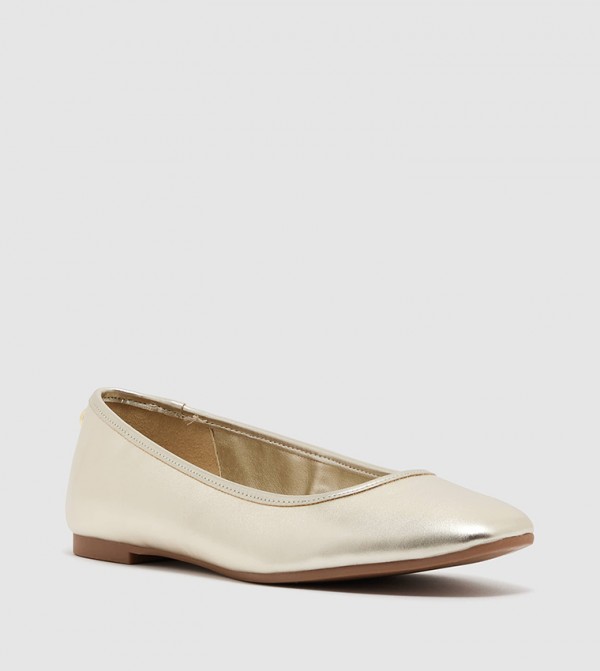 VALISA Square Toe Ballerinas