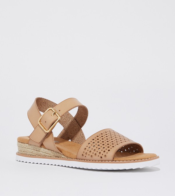 DESERT KISS Lase Cut Wedge Sandals