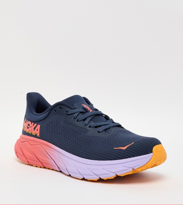 ARAHI 7 Lace Up Running Shoes