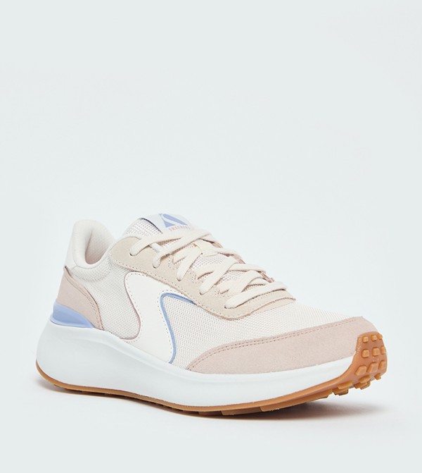 BLVD RETRO REVIVAL Lace-Up Sneakers