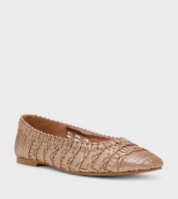 WARM-UP Textured Round Toe Ballerinas