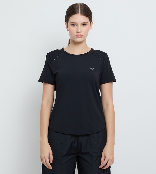 تيشيرت بياقة مستديرة