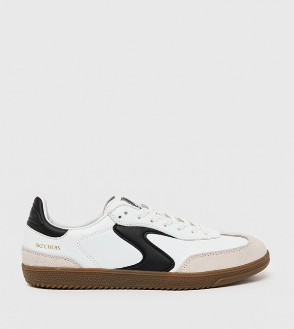 سنيكرز هوتشوت برباط 