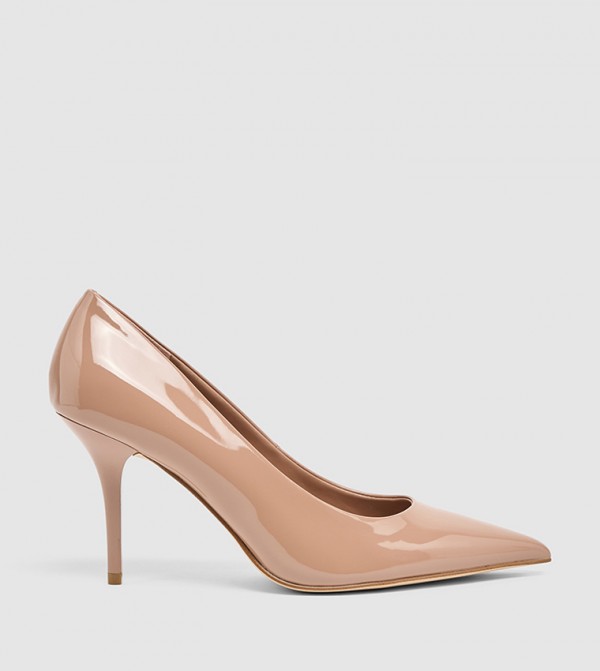PRINCES Glossy Pointed Toe Pumps