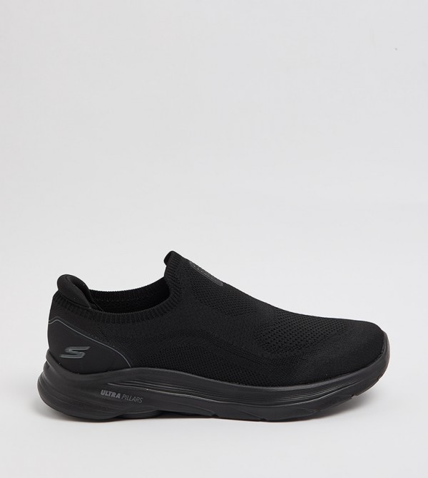 GO WALK 8 Slip-On Shoes