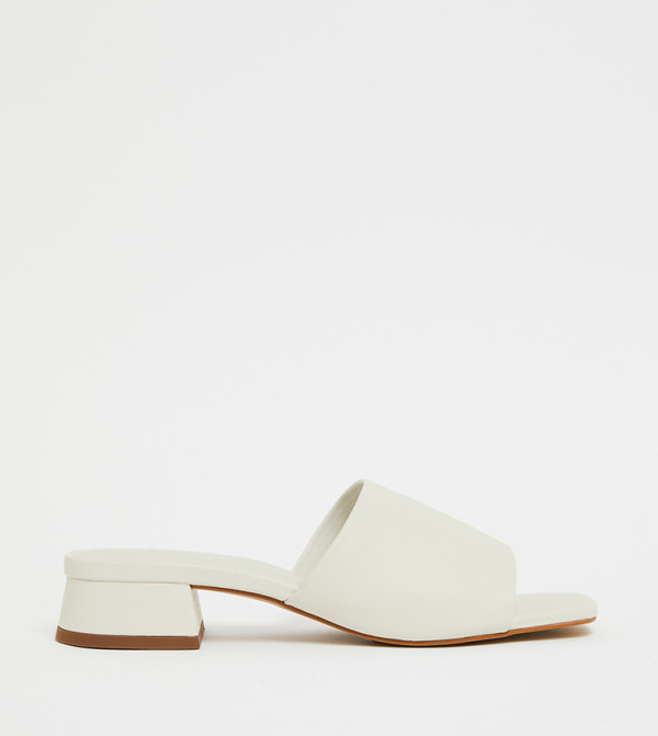 MONTGOMERY Square Toe Low Heel Sandals
