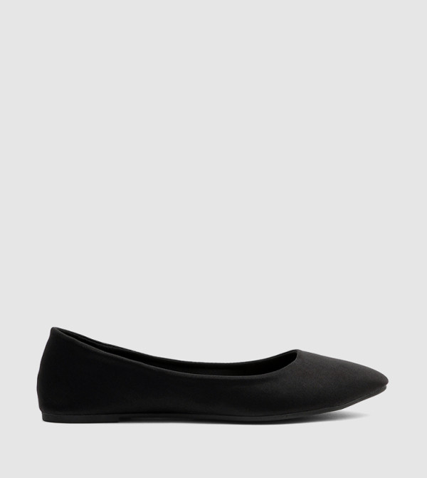 Buy Nine West Synthia Ballet Flats In 