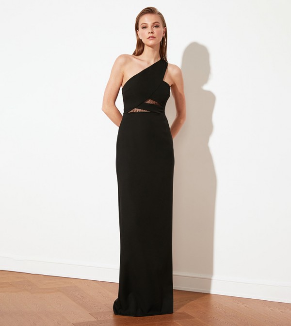 Buy Trendyol One Shoulder Evening Maxi Dress In Black 6thStreet UAE