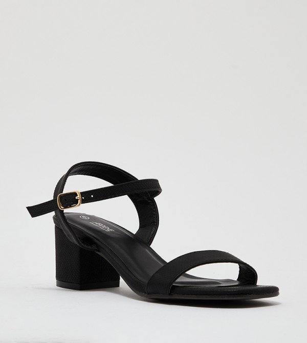 Buy Ardene Classic Block Heel Sandals In Black | 6thStreet UAE